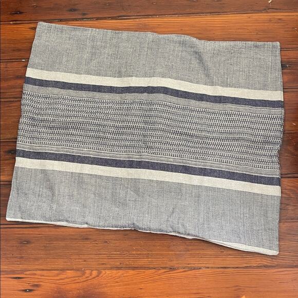 Pine Cone Hill Annie Selkie linen cotton blend pillow cover sham 21x26 set of 2 - Picture 2 of 8